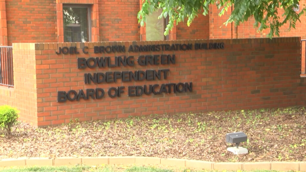 Bowling Green Independent School Vo00 00 00 00still001